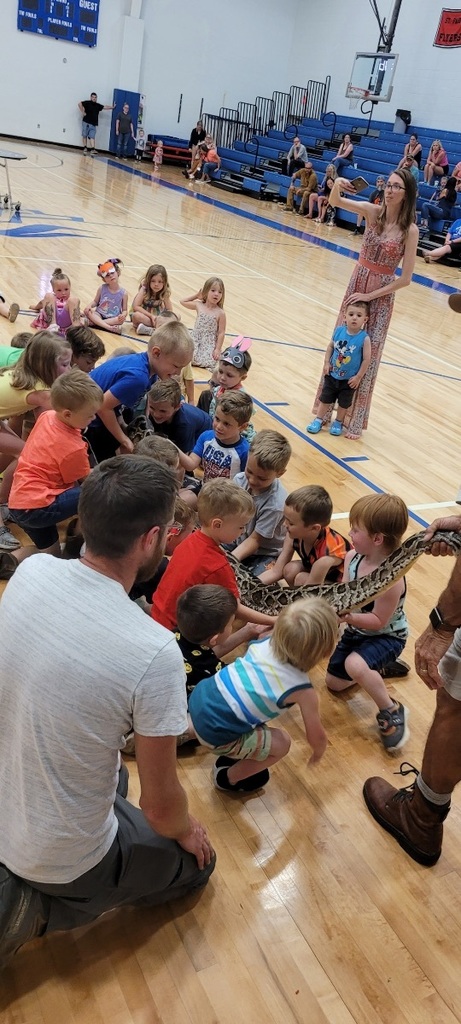 Preschoolers learning about animals.